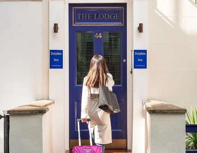 Dolphin Inn - The Lodge Londres